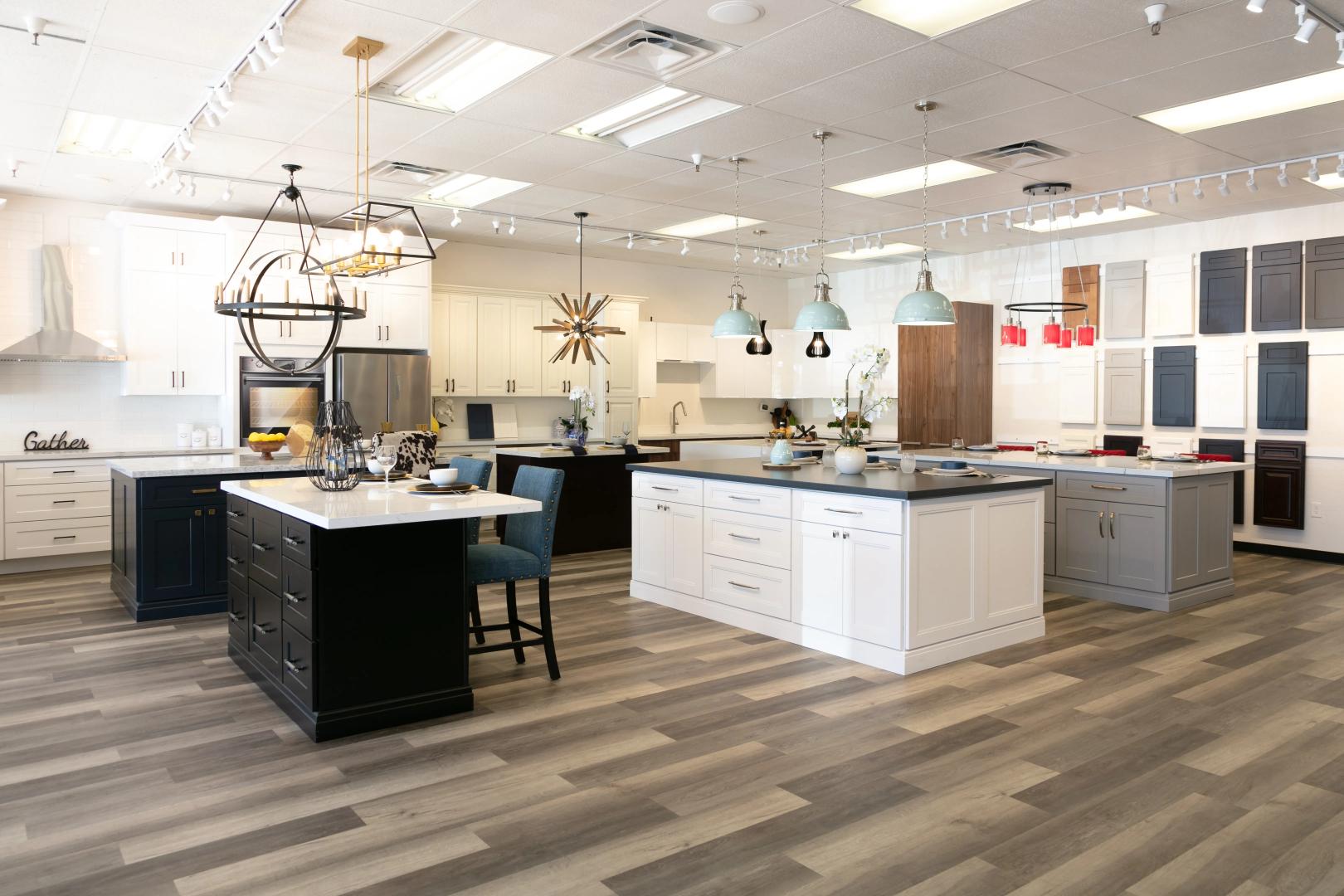Black Shaker Island with Avenza Quartz Countertop & White Shaker Island with Quartz Countertop - Charcoal Soapstone - Suede